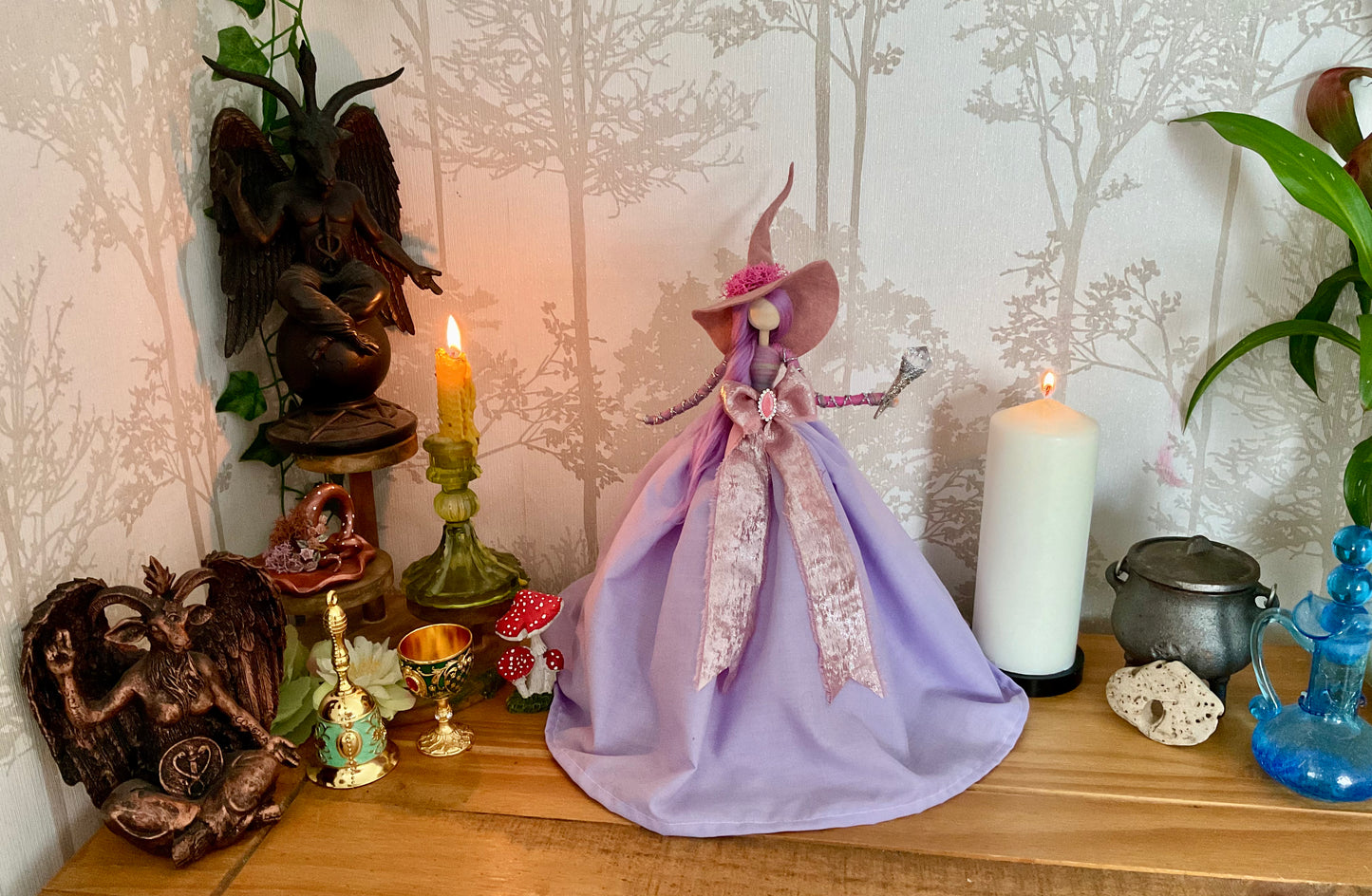 Lilac topper witch