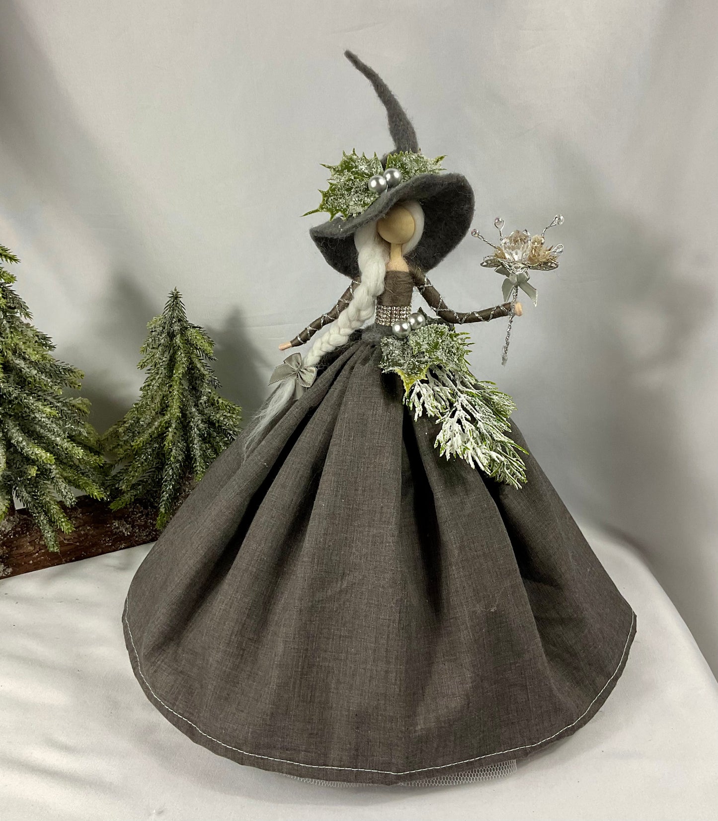 Crone witch tree topper