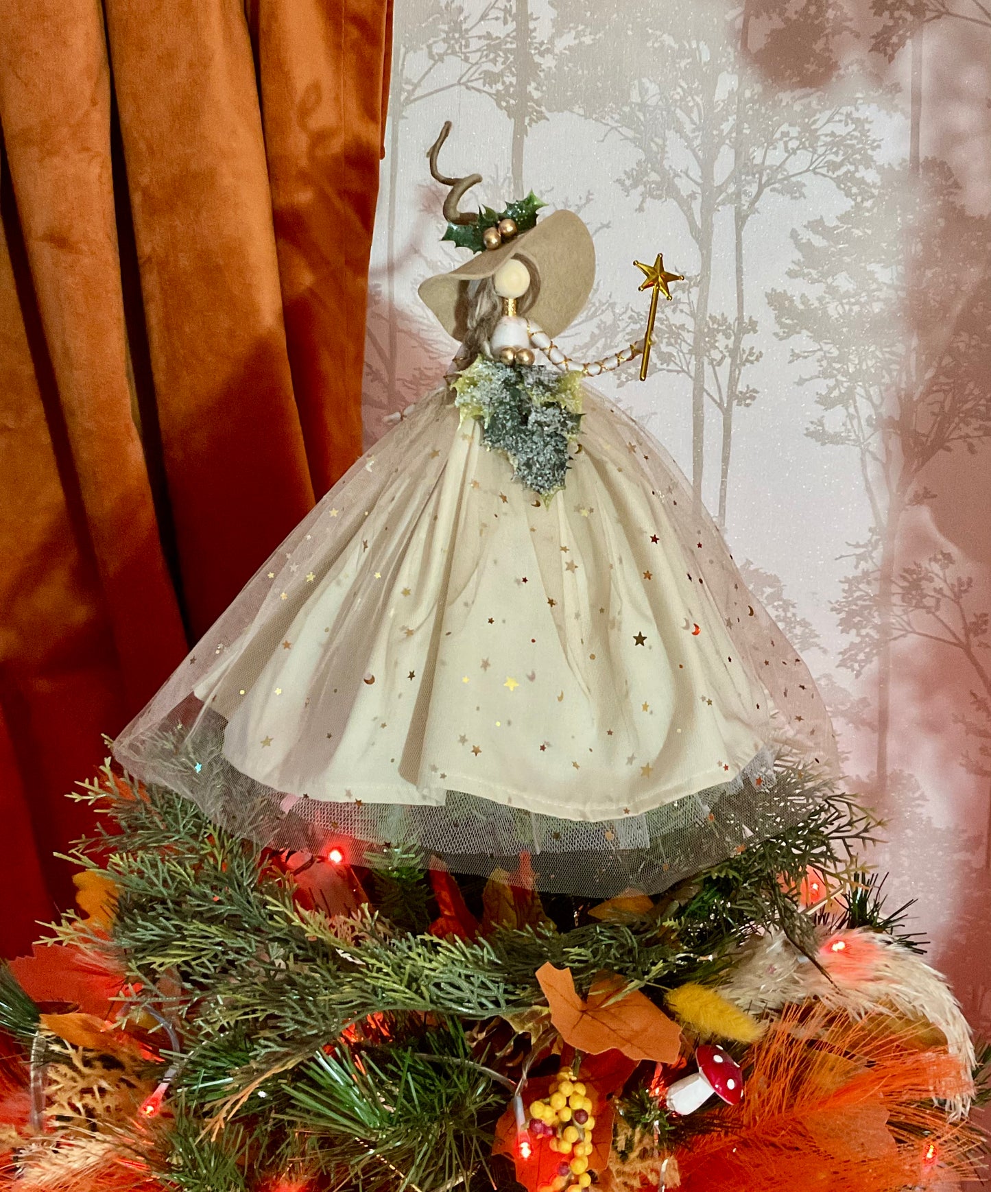 Cream witch topper