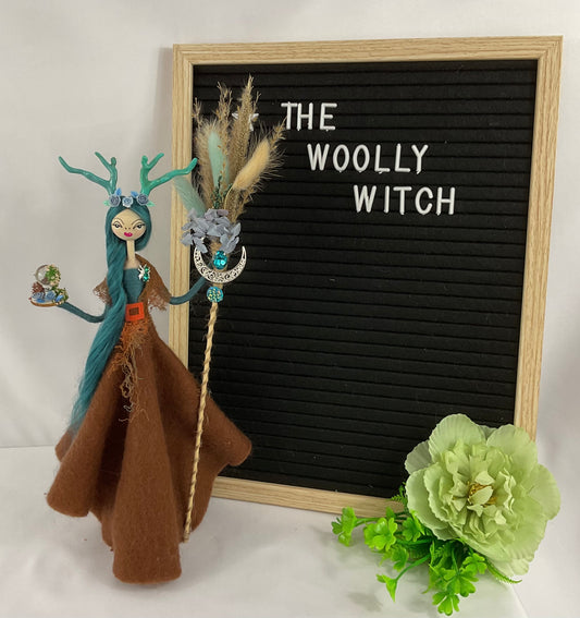 Teal and brown goddess