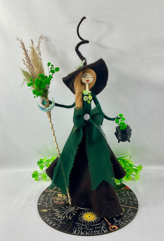 Green witch with display disk