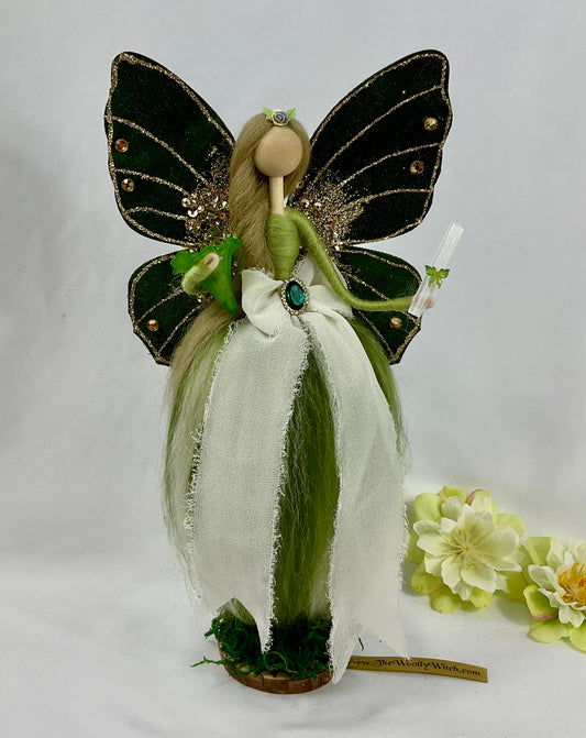 Green selenite and amethyst fairy