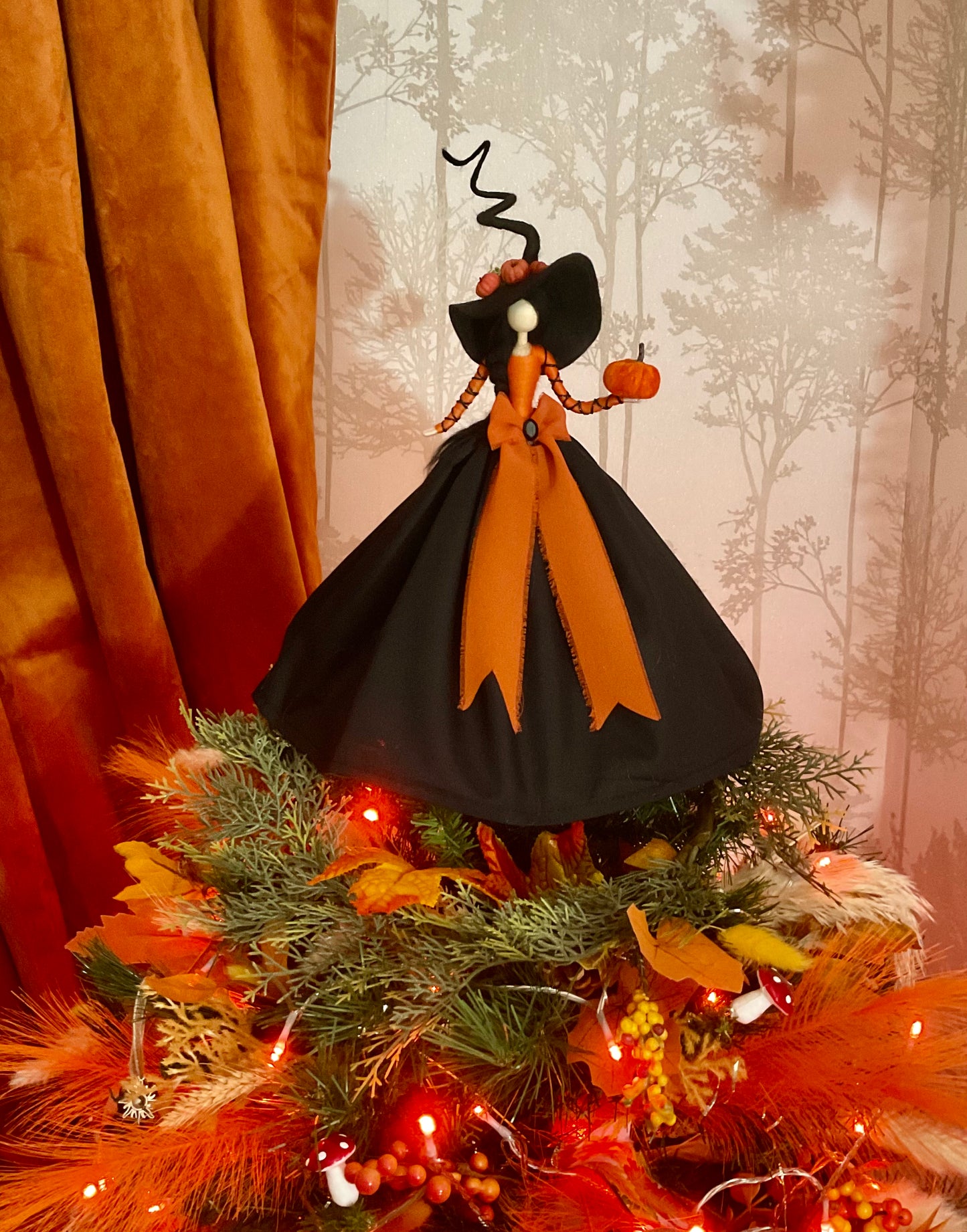 Black and orange Halloween witch topper
