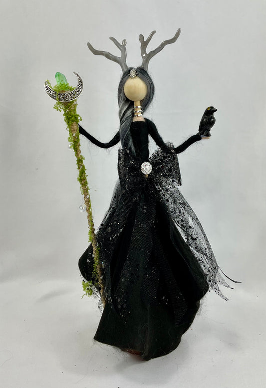 Crone of crows