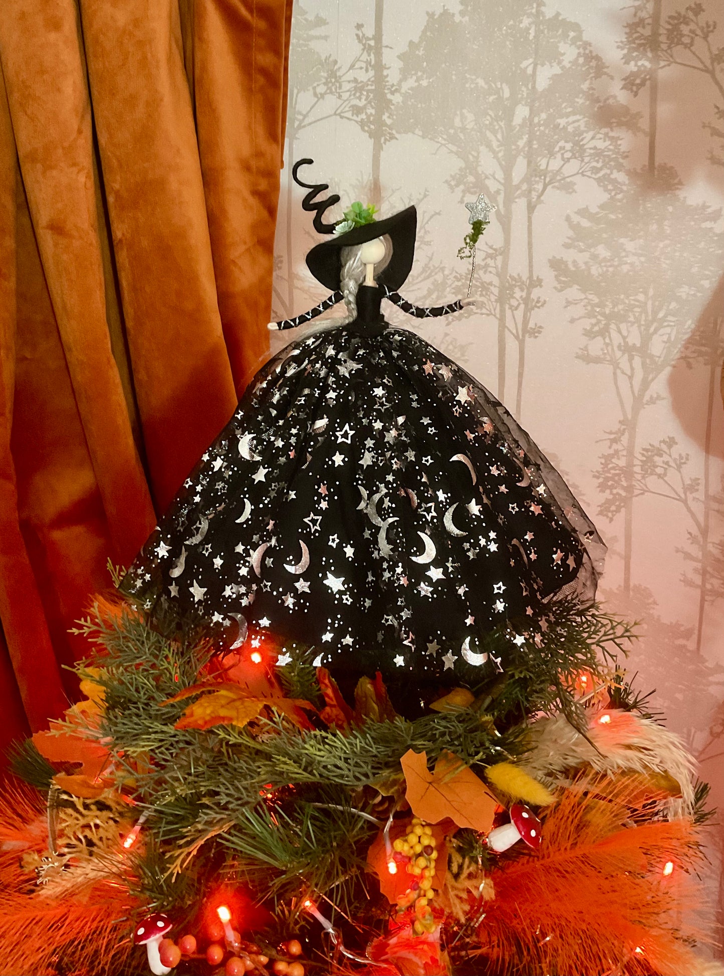 Black stars and moon witch topper