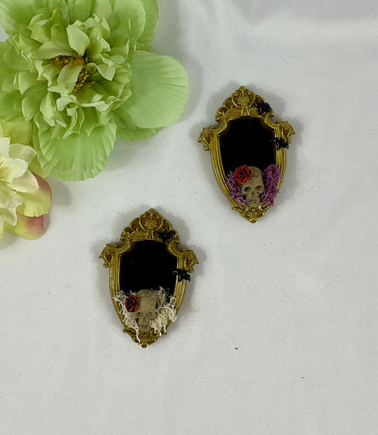 Mini skull frame ( purple moss )