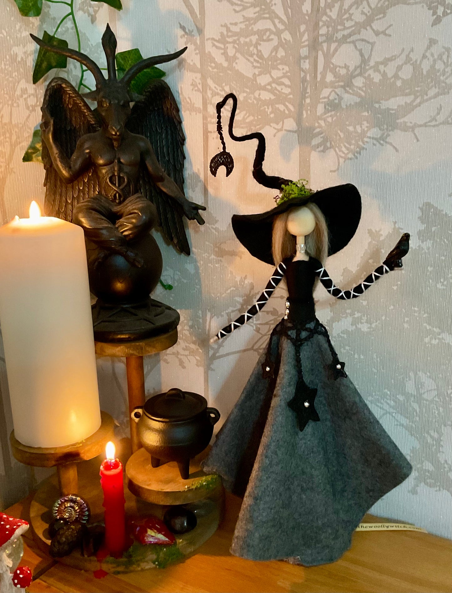 Crow crone