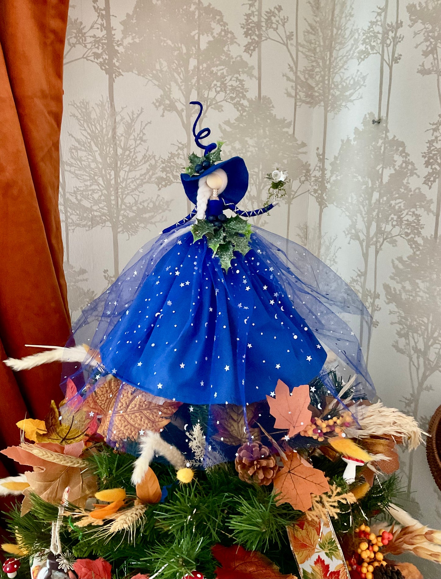 Blue witch topper