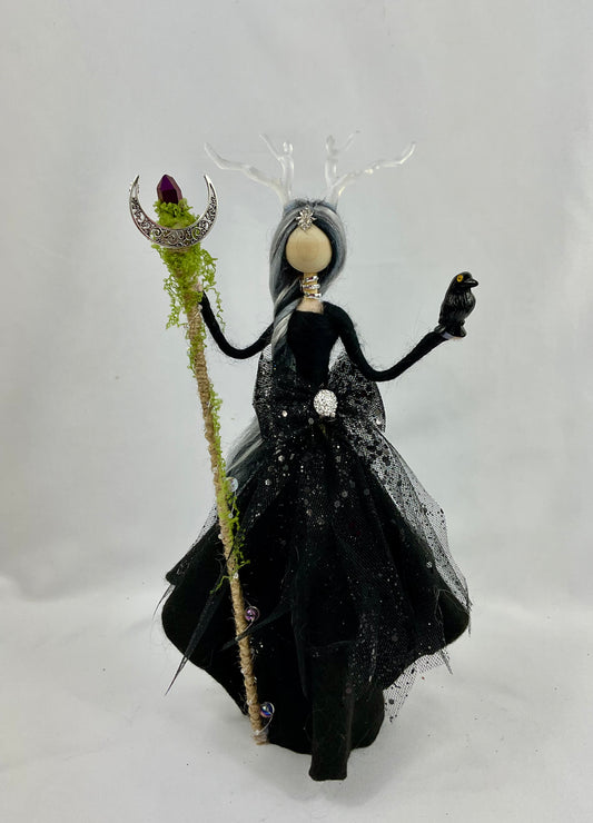 Crone of crows